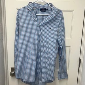 Large Vineyard Vines button down